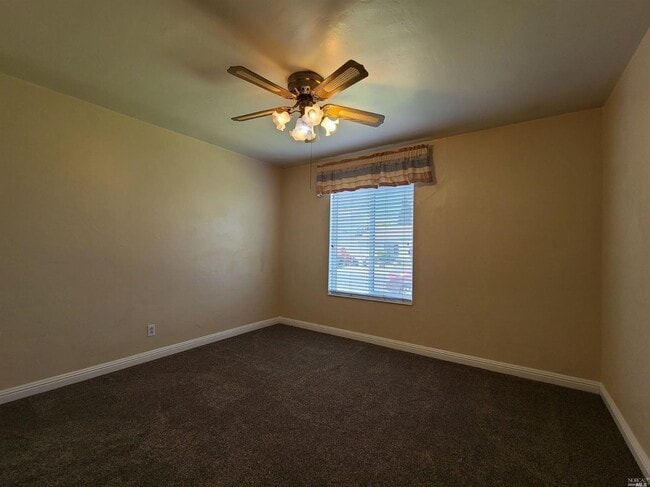 Photo - 129 Maple St