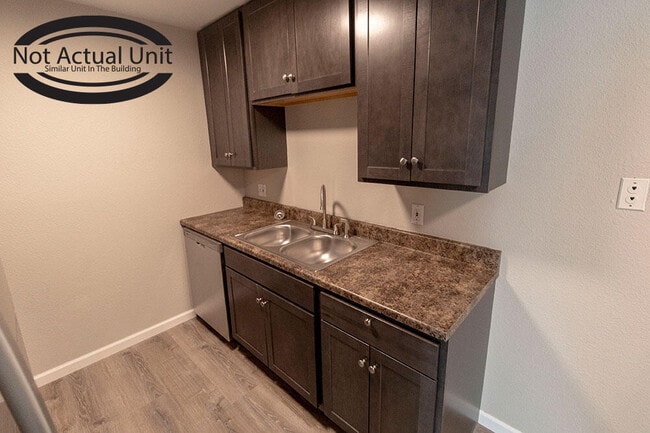 Photo - 3408 Balboa Ln Unit B 32