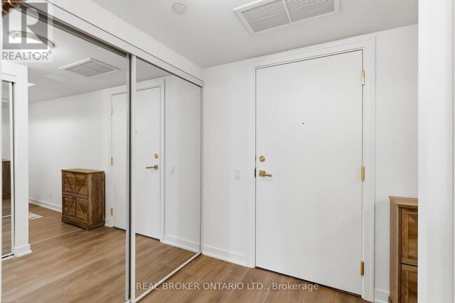 Photo - 2 Manderley Dr Unit 912