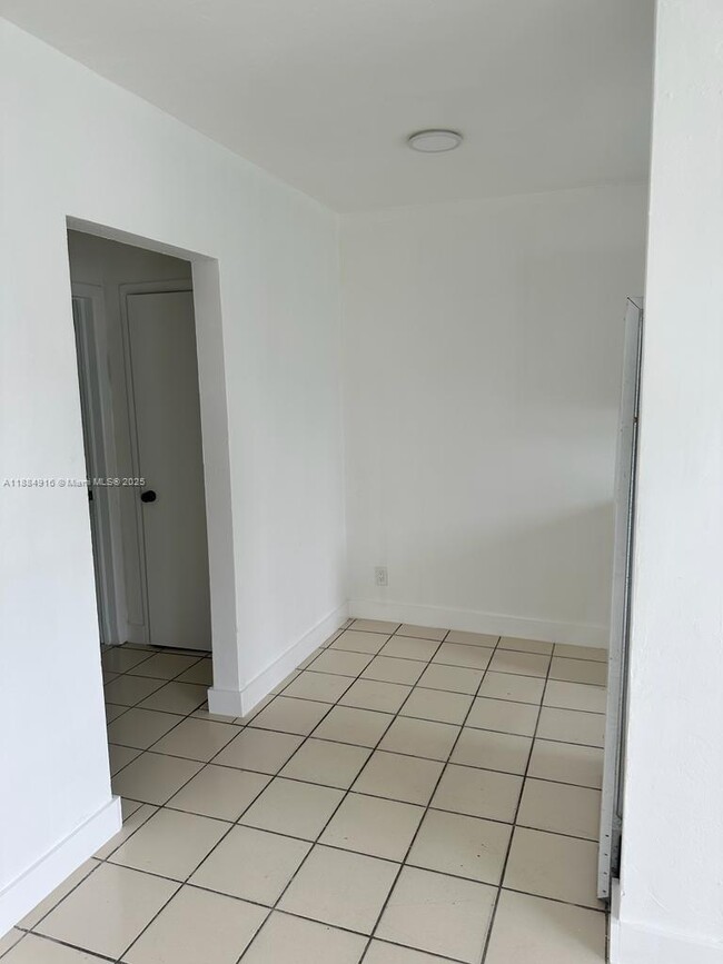 Photo - 6025 Polk St Unit 2
