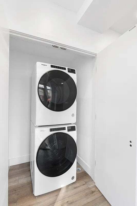 2454 E 15th St Unit 1B
