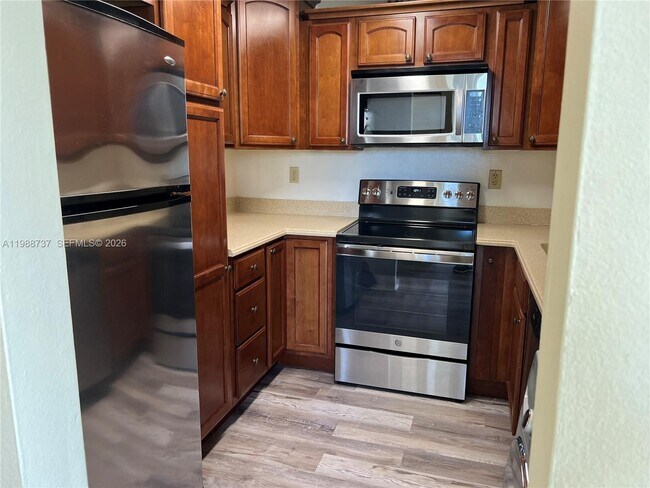 Photo - 13120 SW 92nd Ave Unit B-406