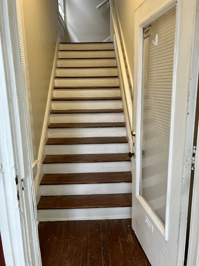 Large Apartment Downtown - Large Apartment Downtown