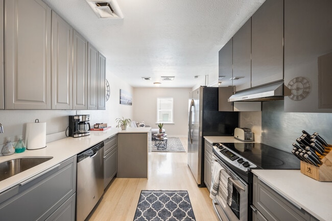 Photo - 4857-1 S Fox St Unit 2