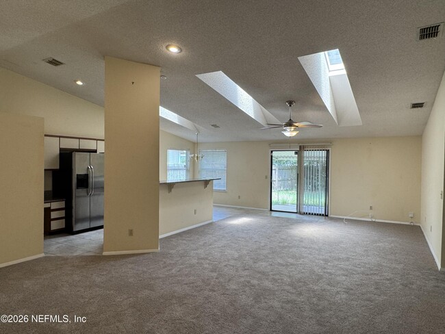 Building Photo - 8055 Creedmoor Dr