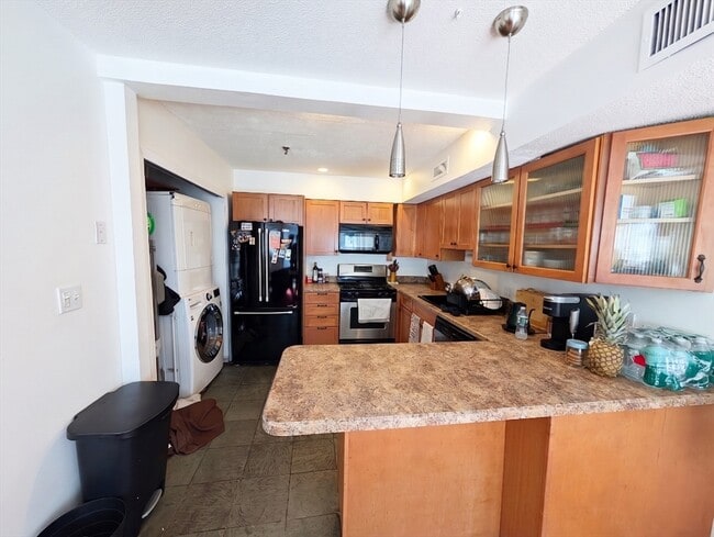 Photo - 147 Kelton St Unit 706