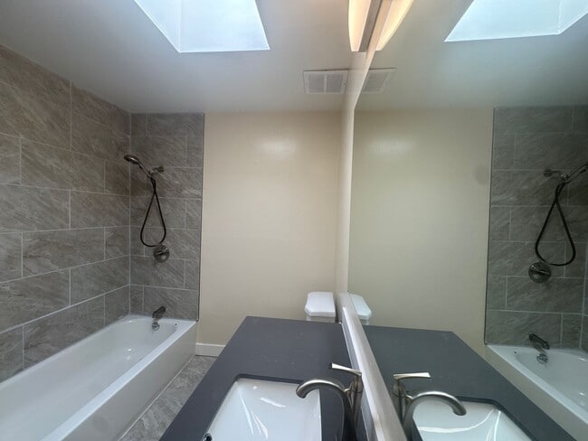 Photo - 3682 - WJW -462647 Unit B