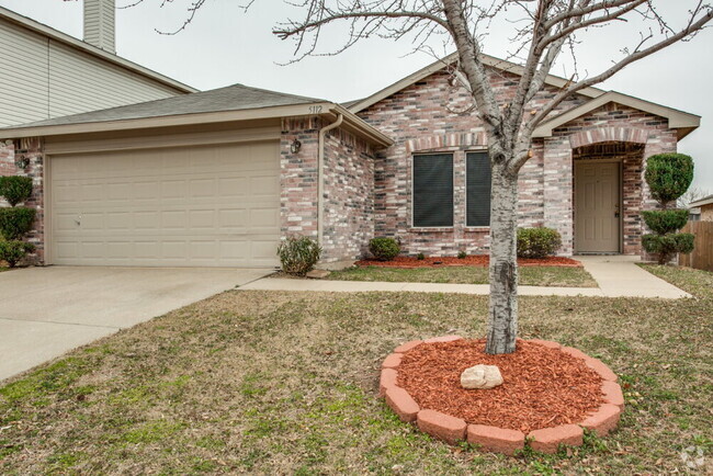 Building Photo - 5112 Royal Burgess Dr Rental