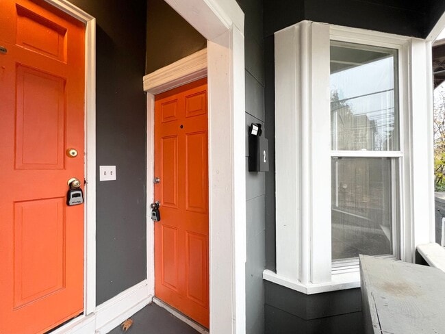 Photo - belmont31 Unit 2