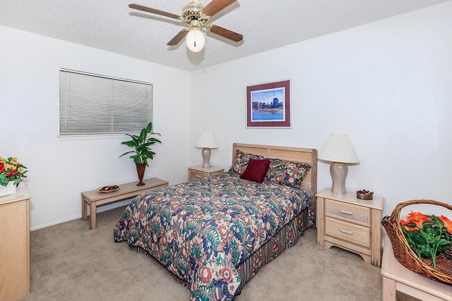 Bronco Apartments
