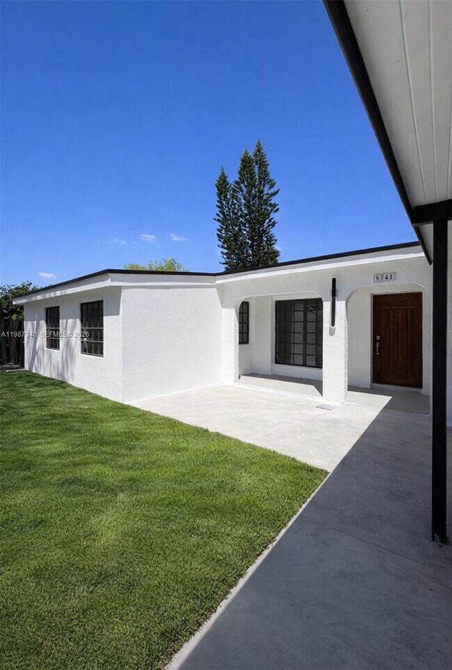 Photo - 9341 Marine Dr