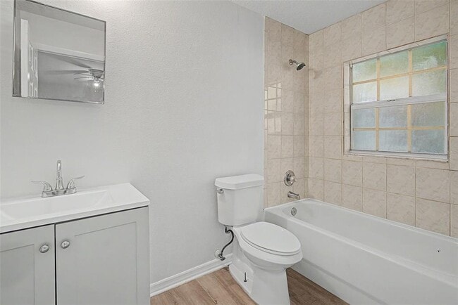 Photo - 3210 N 16th St