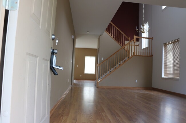 Photo - 379 Reston Cir