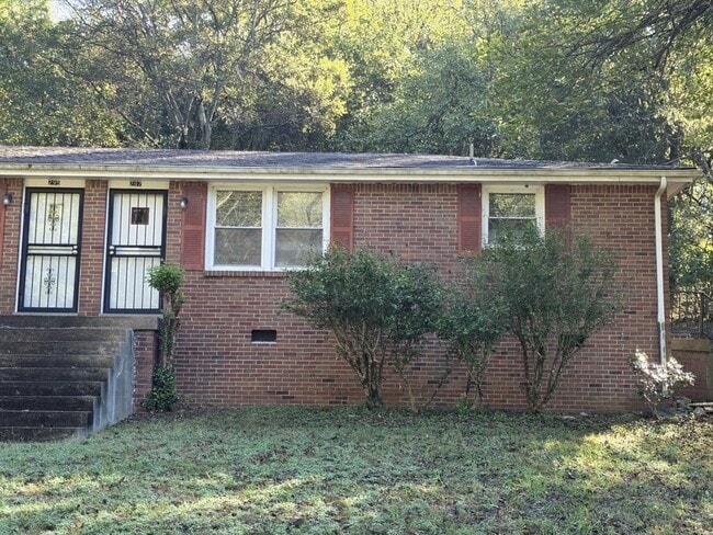 Building Photo - 297 McGavock Pk Rental