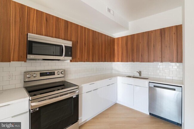 Photo - 4200 Lancaster Ave Unidad 401