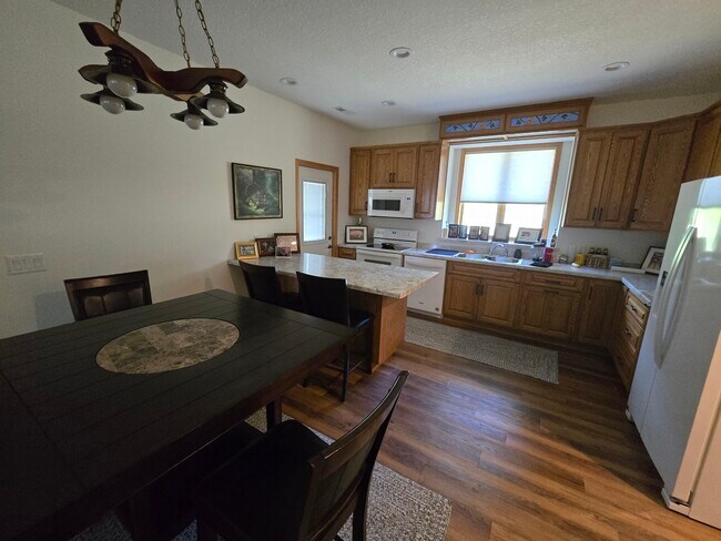 Photo - 171 W Cemetery Rd