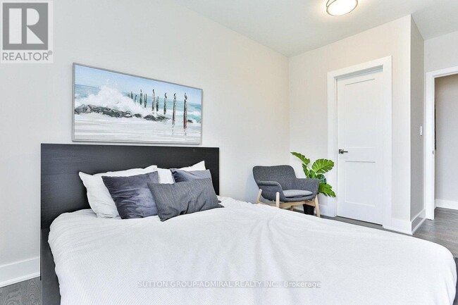 Photo - 464 Spadina Rd Unité 4