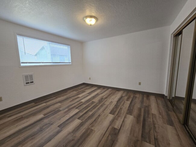 Photo - 146 NE Atkinson Ct Unidad 26