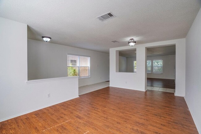 Photo - 2602 Stapleford Dr