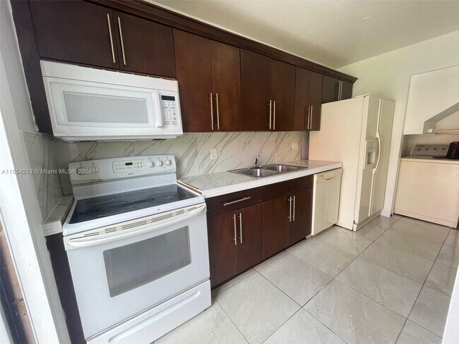 Photo - 2462 NW 52nd Ave