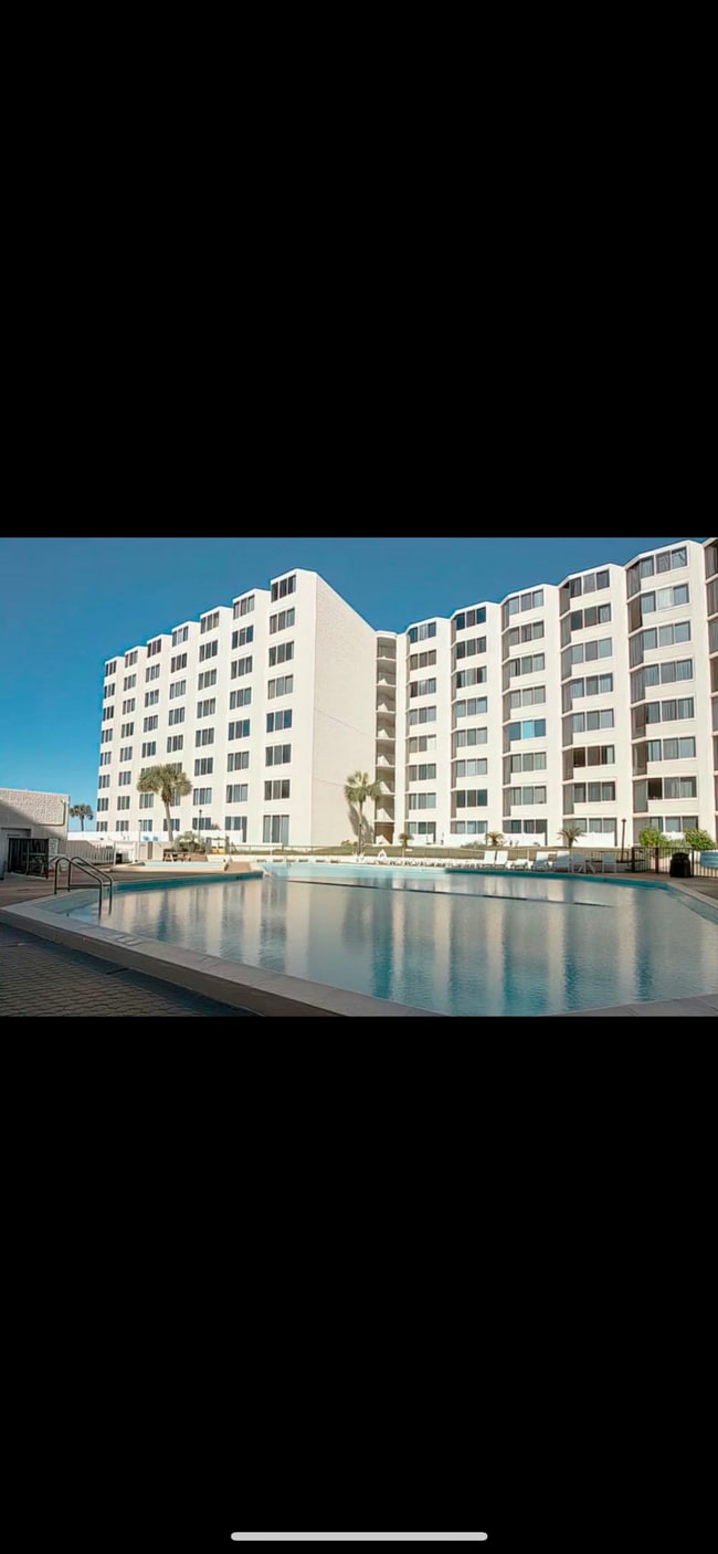 Photo - 8817 S Thomas Dr