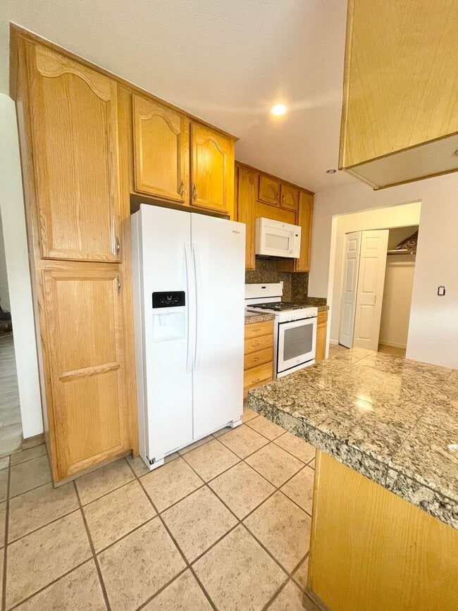 Photo - This beautifully maintained 3-bedroom, 2-bathroom Windsor home