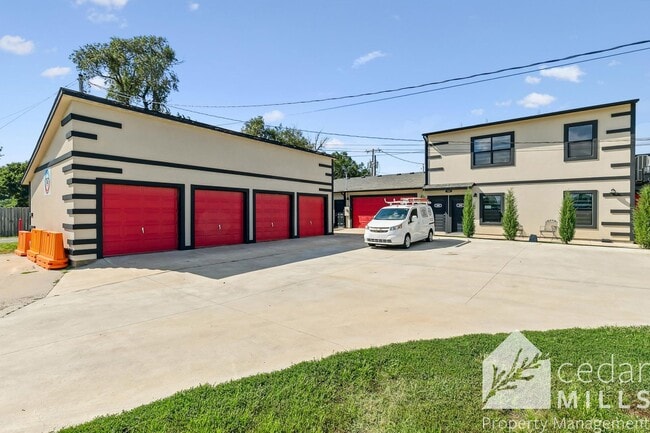 Building Photo - 109 N Main St Unit #200