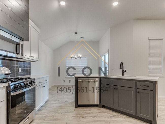 Photo - 5001 SE 86th St