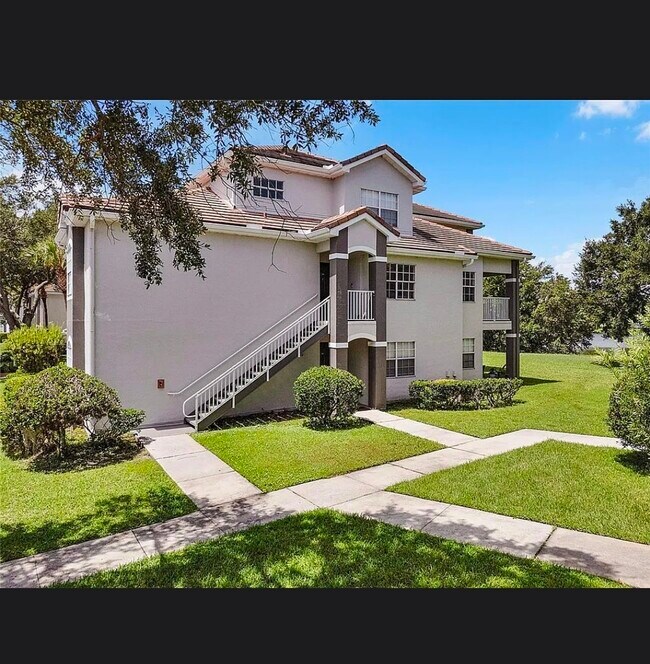 13929 Fairway Island Dr Unidad 818