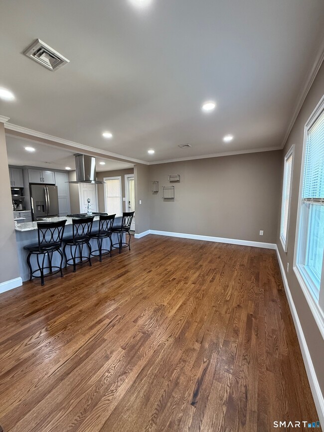 Photo - 13 Howard Ave