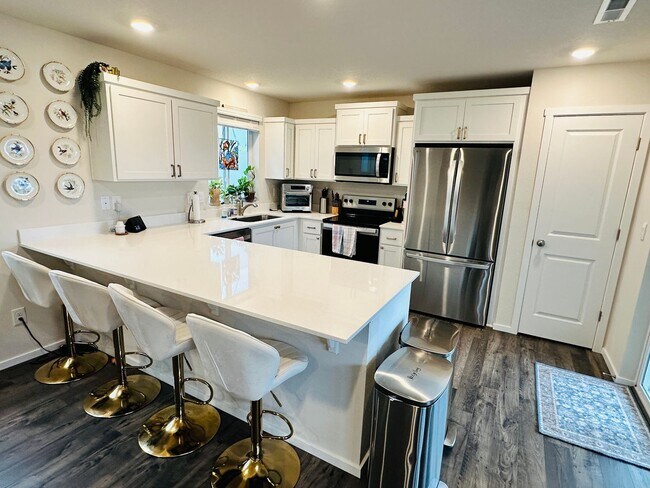 Photo - Beautiful Nearly New Ridgefield Home