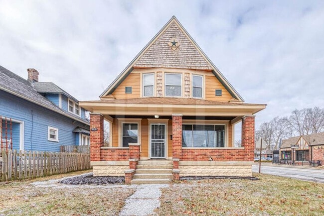 Building Photo - 960 Eastern Ave