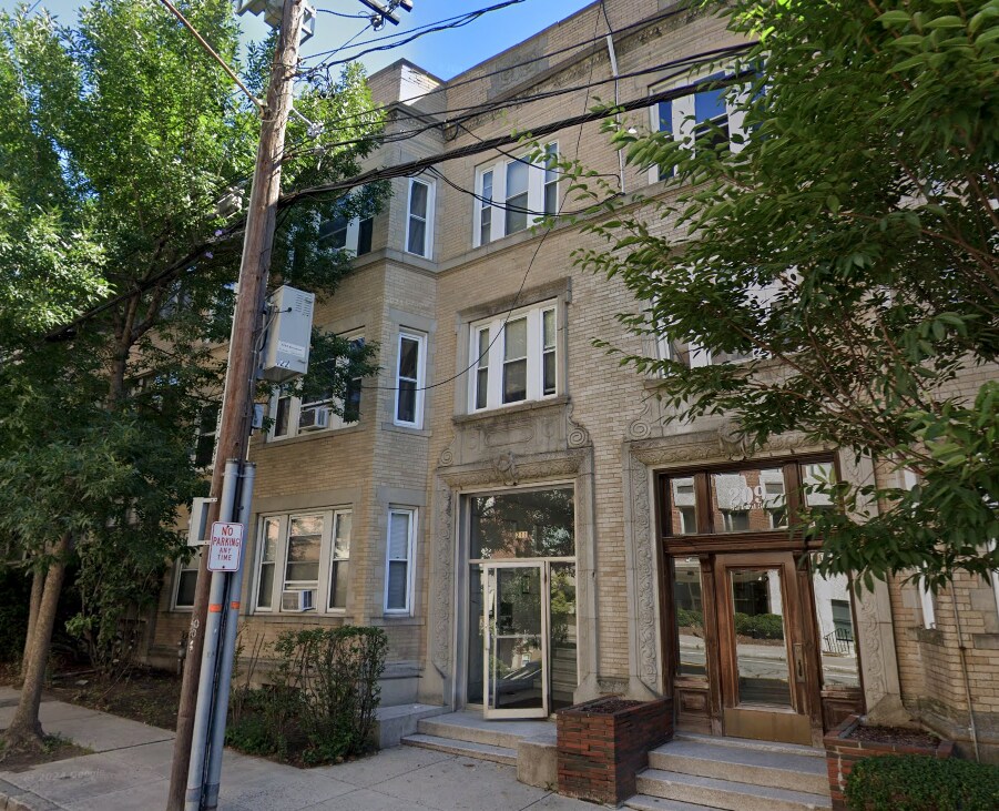 Photo - 211 Saint Paul St Condo Unit 5