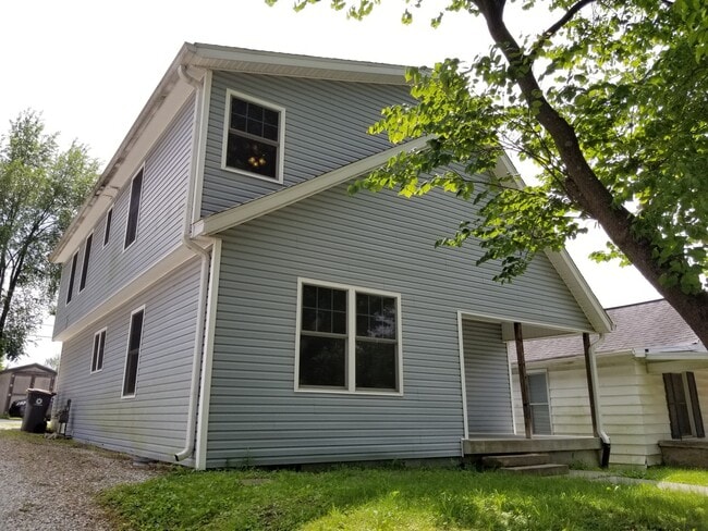 Building Photo - 1413 S Grant St Unit 1