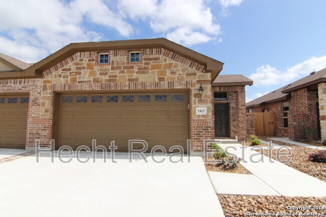 Photo - 1163 Creekside Orchard