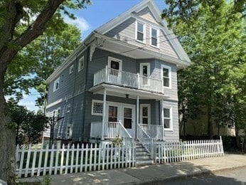 Building Photo - 45 Waterhouse St Unit 1