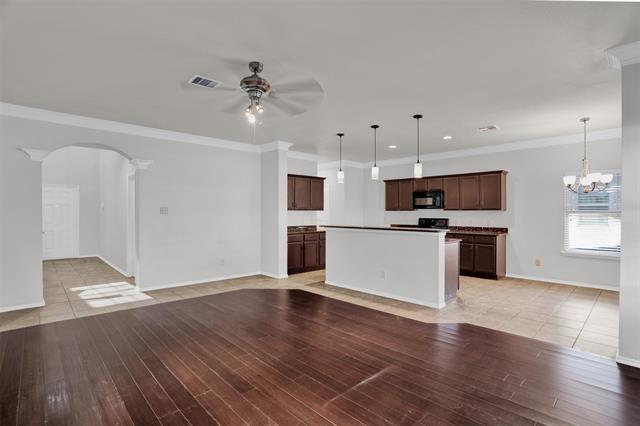 Photo - 2138 Meadow View Dr