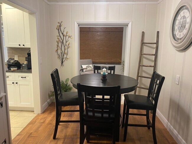 Photo - 323 Mira Vista Dr