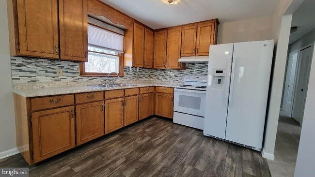 Building Photo - 216 Brookside Terrace