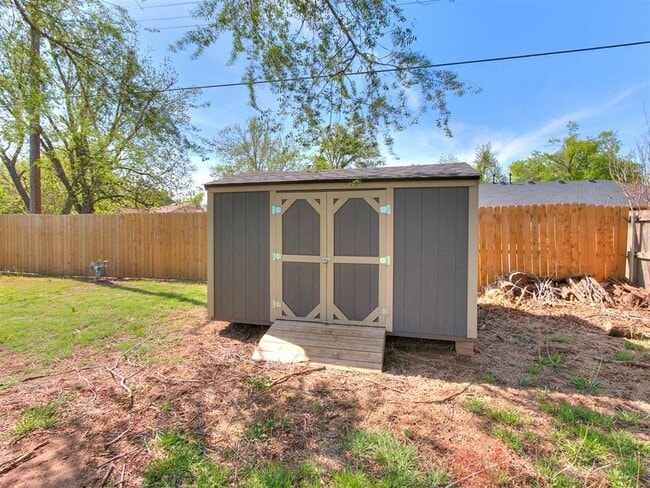 Photo - 1626 W Boyd St