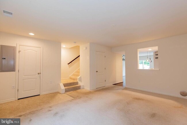 Photo - 608 Thumper Dr