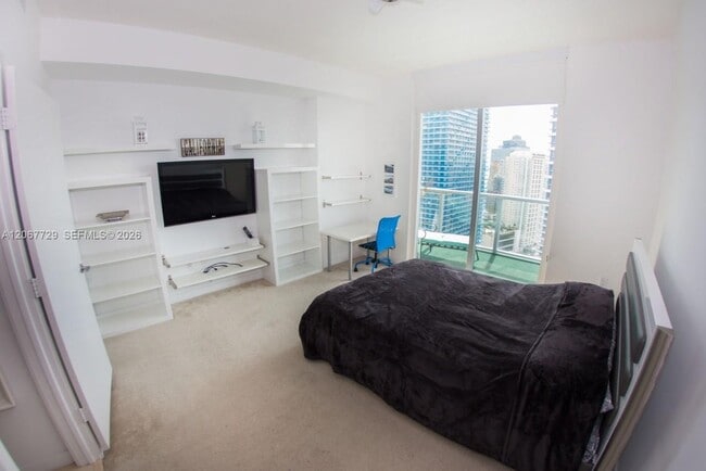 Photo - 79 SW 12th St Unidad 3704-S