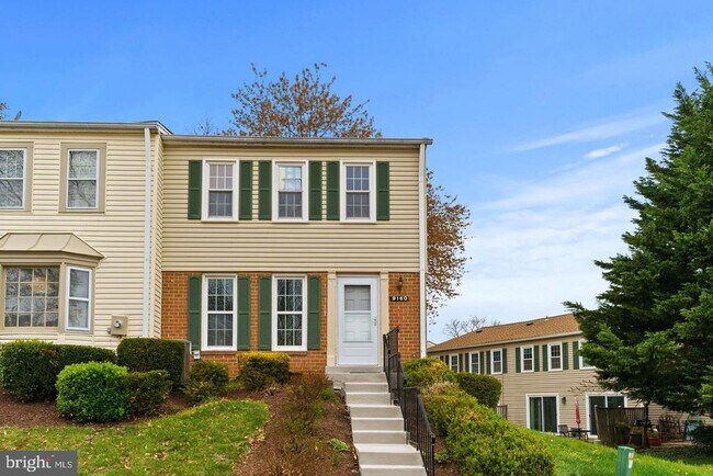 Photo - 9160 Broken Oak Pl Townhome