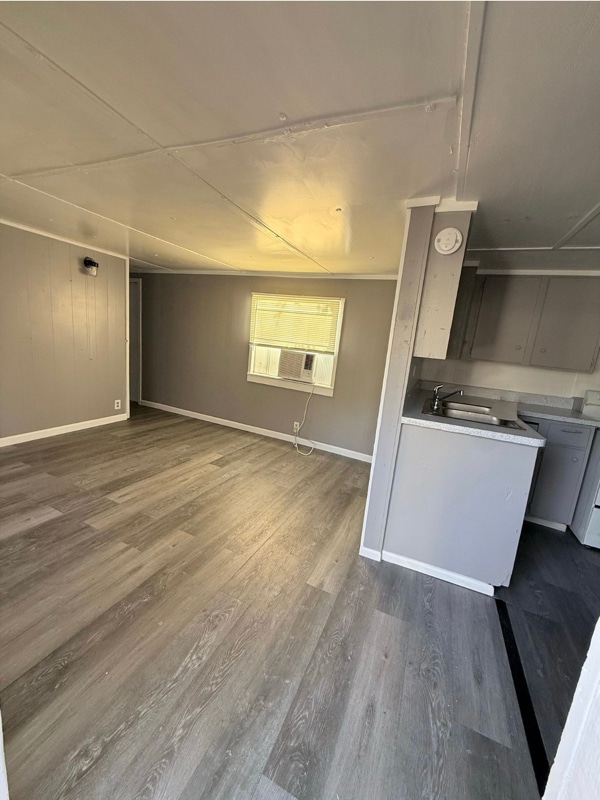 Photo - 215 Weeks Rd