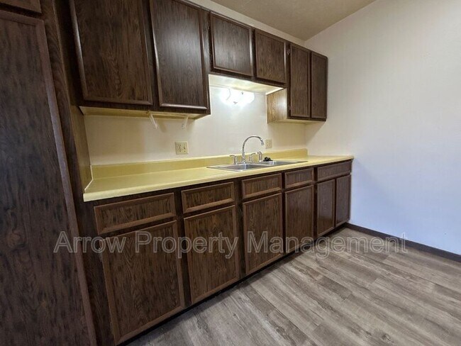 Photo - 1004 18th St