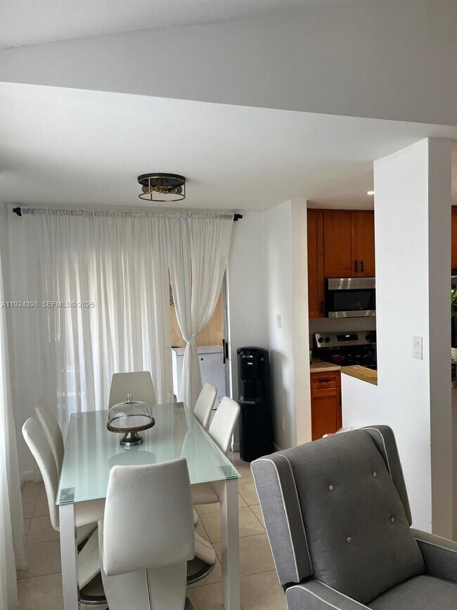 Photo - 15330 SW 106th Terrace Unit 903