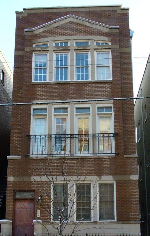 Photo - 1319 W Belmont Ave Unidad 1 Rental