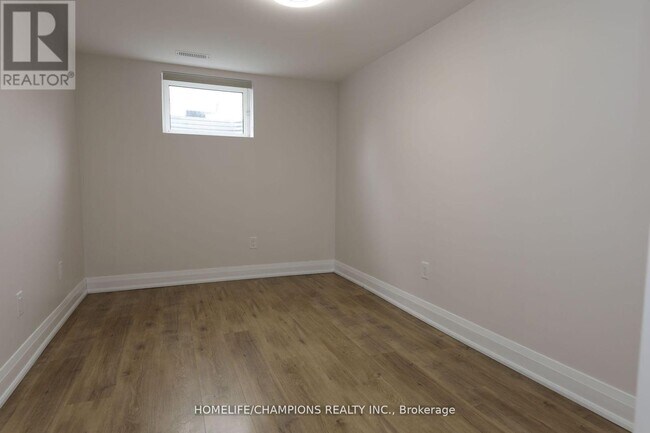 Photo - 24 Tansley Ave