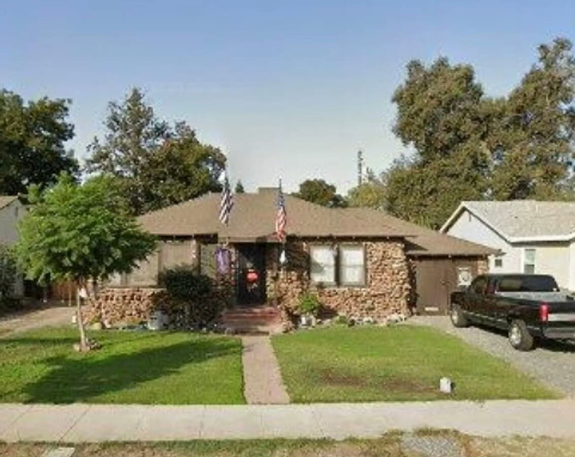 Photo - 123 S Central St