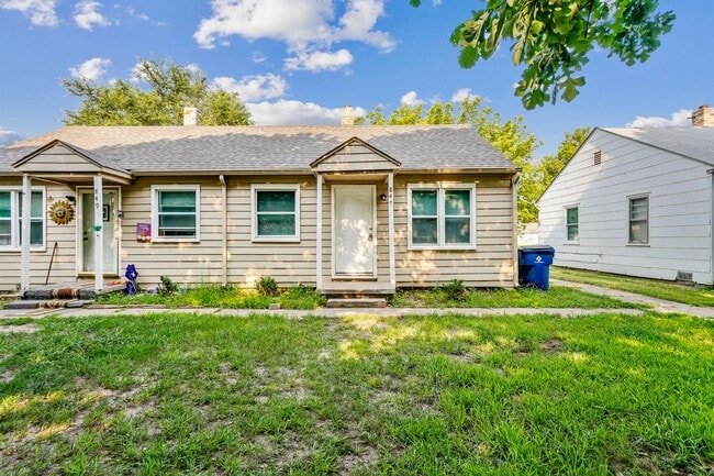 Photo - Super Affordable One Bedroom Duplex!